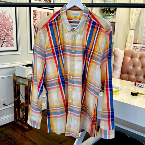 AS NEW. US POLO ASSN MEN BUTTON DOWN SHIRT SIZE 2XL SLIM FIT SHIRT - Picture 1 of 17